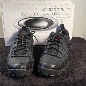 Oakley FLAK LOW Men's Tactical Shoe-boot. Men's size 8.5